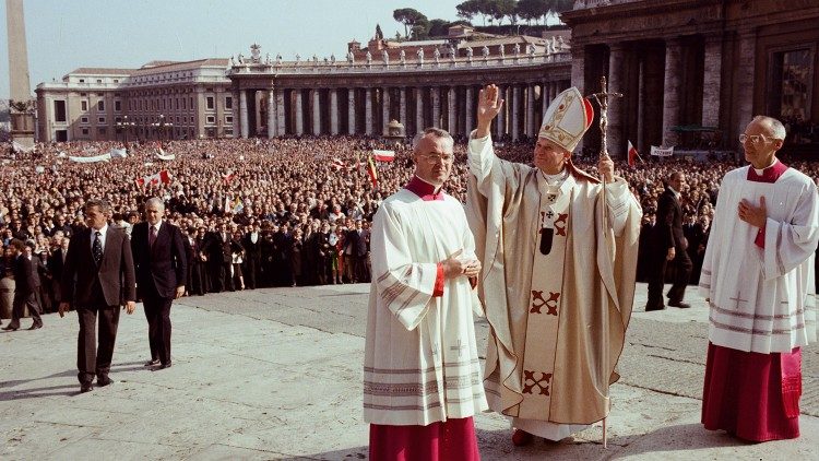 Dziwisz: os ensinamentos de João Paulo II sobre a paz são mais relevantes hoje do que nunca