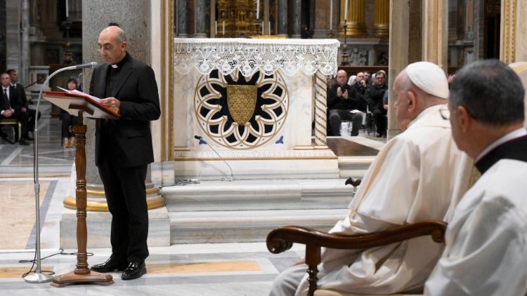 Dom Reina: a Igreja de Roma pede mais confronto com as instituições