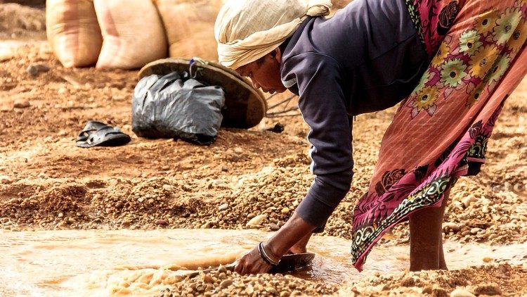 Santa Sé na ONU: comida, trabalho e família contra a afronta da pobreza