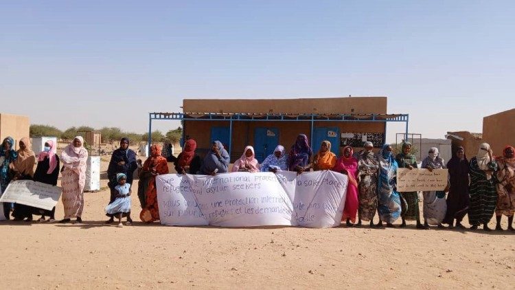 No deserto sem futuro, o protesto de um grupo de refugiados no Níger