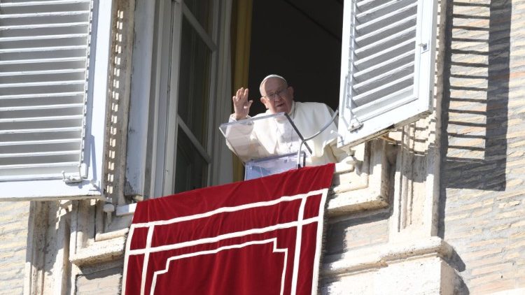Papa: percorrer a santidade pela prática das Bem-aventuranças no dia a dia