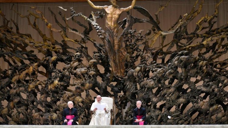 O Papa aos doadores de sangue: gesto desinteressado e anônimo que derruba barreiras