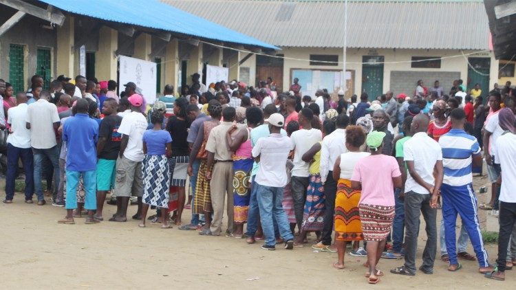 Moçambique: face à crise pós-eleitoral Bispos apelam à paz, tolerância e respeito à vida