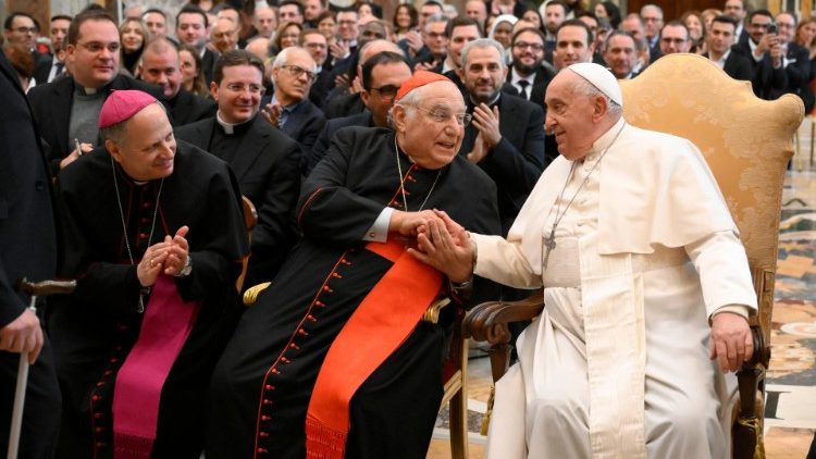 Papa: sejam missionários da esperança para erradicar as pobrezas na Sicília
