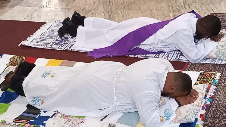 Diocese de Mindelo  – Mais um sacerdote e um diácono transitório