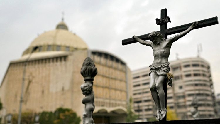 Entre esperança e incertezas, retornam as celebrações litúrgicas e reabrem as escolas na Síria