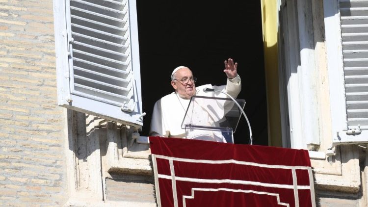 Papa Francisco: Advento, manter o coração leve e reencontrar a esperança