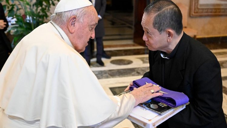 Francisco: a Igreja é uma casa calorosa e acolhedora para os migrantes