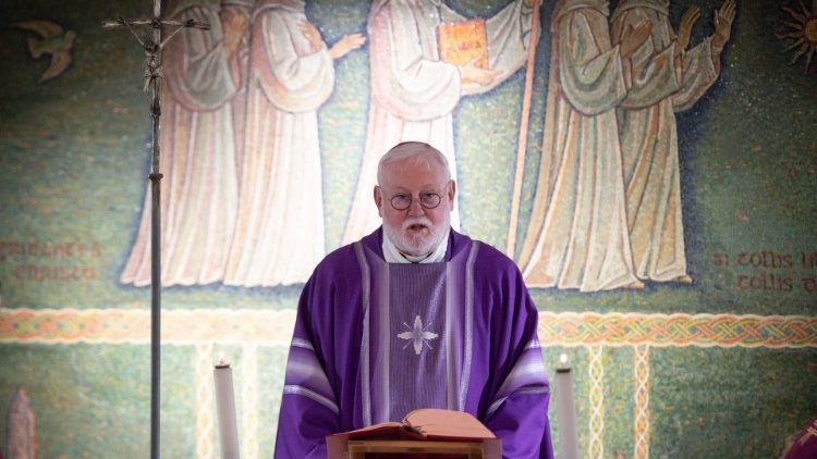 Dom Gallagher no Azerbaijão: uma nova igreja dedicada a São João Paulo II, em Baku
