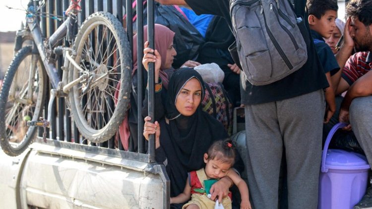 Faixa de Gaza: CNR, “quase um milhão de palestinos sem abrigo para o inverno”
