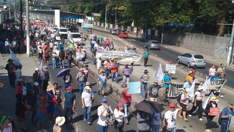 El Salvador: lançada a Campanha da Remam “Sim à vida, não à mineração”