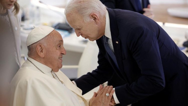 Biden confere ao Papa a Medalha da Liberdade