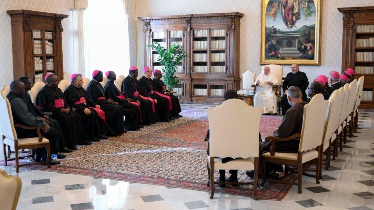 Papa cria nova diocese em Moçambique e nomeia seu primeiro bispo