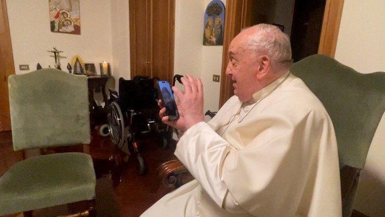 A videochamada do Papa com os paroquianos de Gaza: “Rezo por vocês”