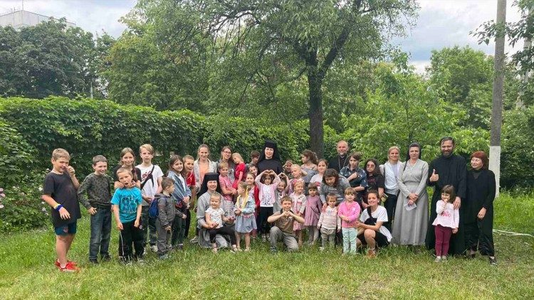 Na Ucrânia, a ajuda das Servas de Maria Imaculada às famílias provadas pela guerra