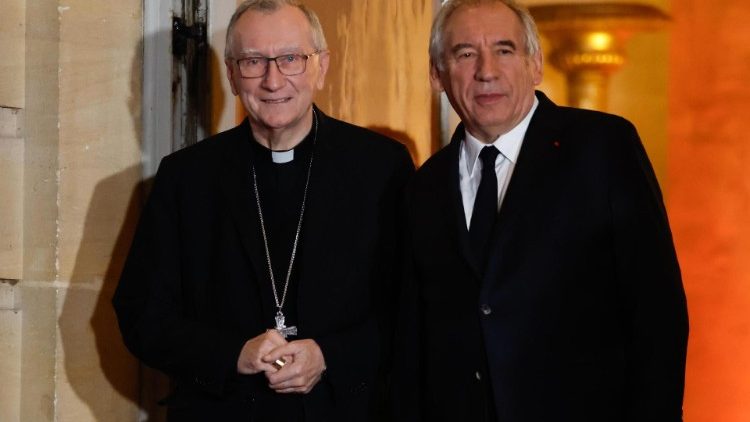 Cardeal Parolin na França: é necessária uma laicidade dinâmica e em evolução