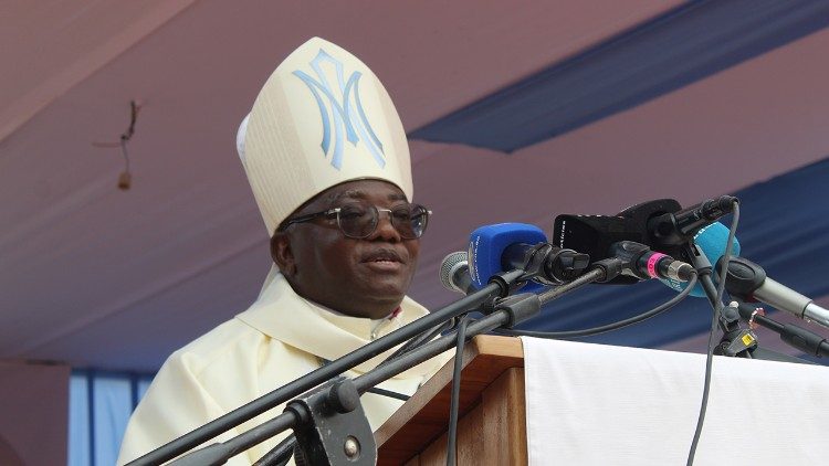 Angola. Bispo de Viana quer maior atenção do Governo às famílias vulneráveis