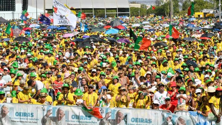 A importância da fé católica na formação dos jovens