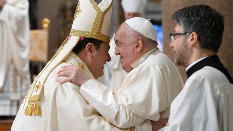 Papa participa da ordenação episcopal de auxiliar da Diocese de Roma