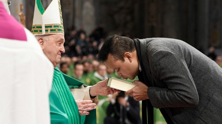 Papa Francisco: o Evangelho é nosso alimento cotidiano