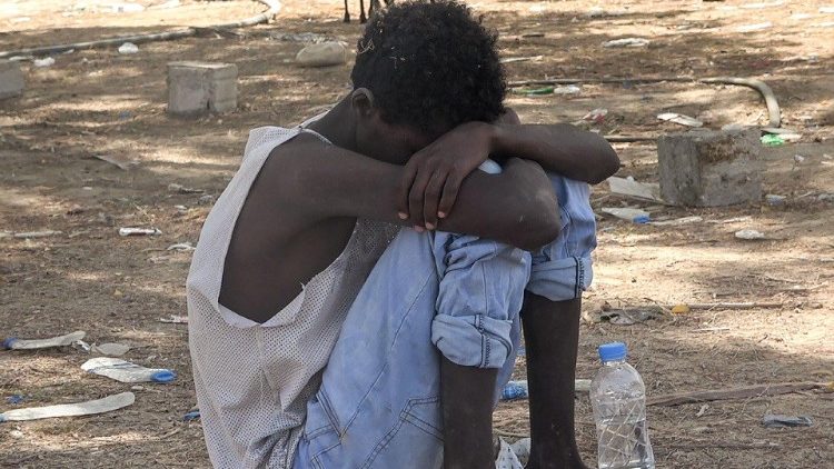 Reino Unido: Associações de caridade deploram corte de ajudas a países pobres