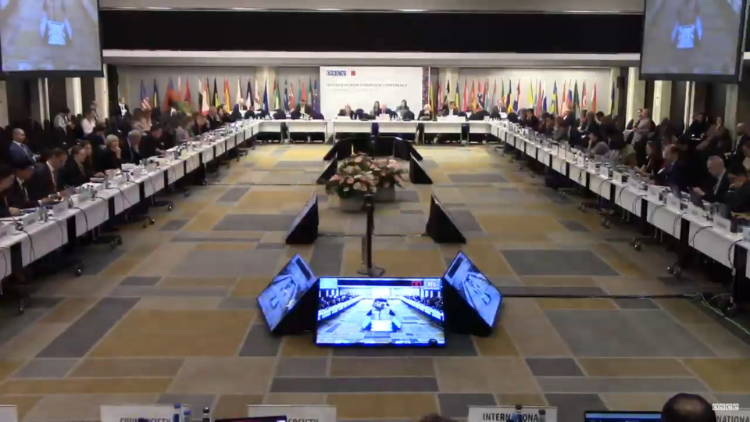 Santa Sé: IA um recurso de “paz”, mas também uma possível ameaça “existencial”