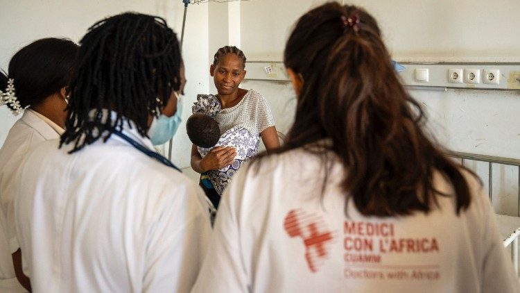Guerra, rearmamento, menos ajuda internacional: as consequências para a África