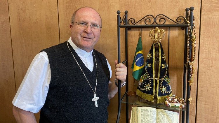 Teve início Curso Bíblico com Dom Peruzzo no Santuário Perpétuo Socorro de Curitiba