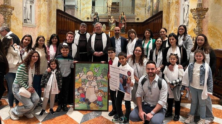 Jerusalém: estudantes cristãos na Via-Sacra pela paz no Oriente Médio