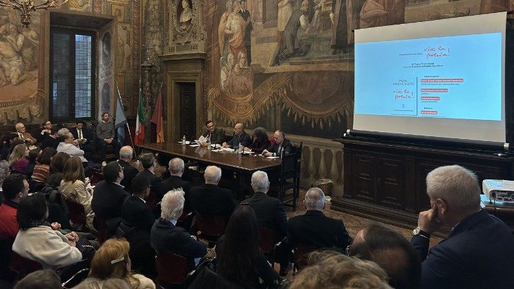 Viva a poesia!” o livro do Papa Francisco apresentado em Roma
