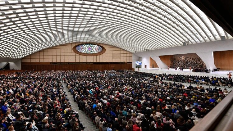 O Papa: mesmo que a nossa história pareça arruinada, com Deus podemos recomeçar