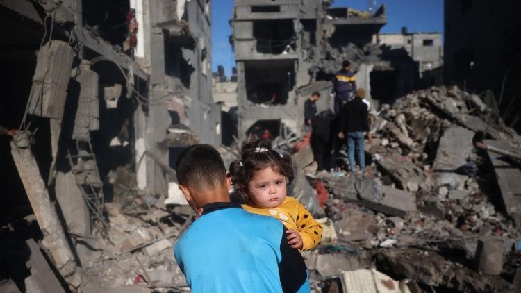 Padre Faltas: o número de crianças mortas em Gaza é impressionante