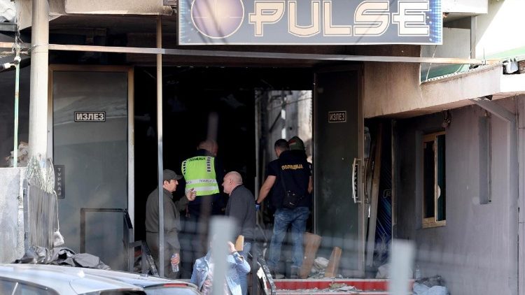 Pesar do Papa pelas vítimas de incêndio numa discoteca na Macedônia do Norte
