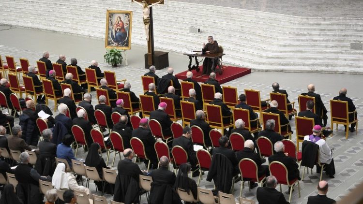 Têm início os Exercícios Espirituais no Vaticano: A esperança da vida eterna!