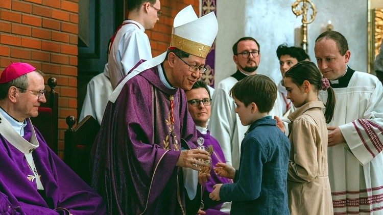 Cardeal Tagle participa das comemorações dos 100 anos da arquidiocese de Gdańsk
