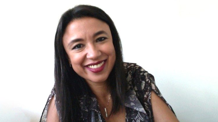 Raffaella Gozzelino – Uma mulher das ciências e de Cabo Verde