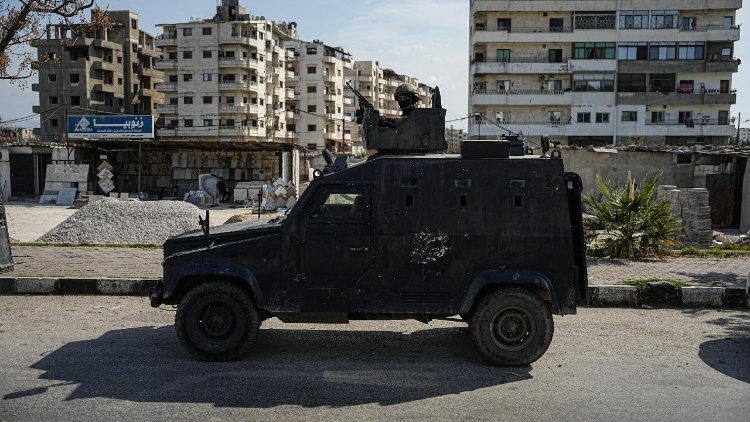 Síria, dom Jallouf: não se trata de uma nova guerra civil