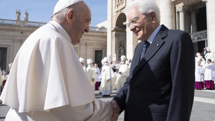 Mattarella ao Papa: doze anos de serviço não só à Igreja, mas a toda a humanidade