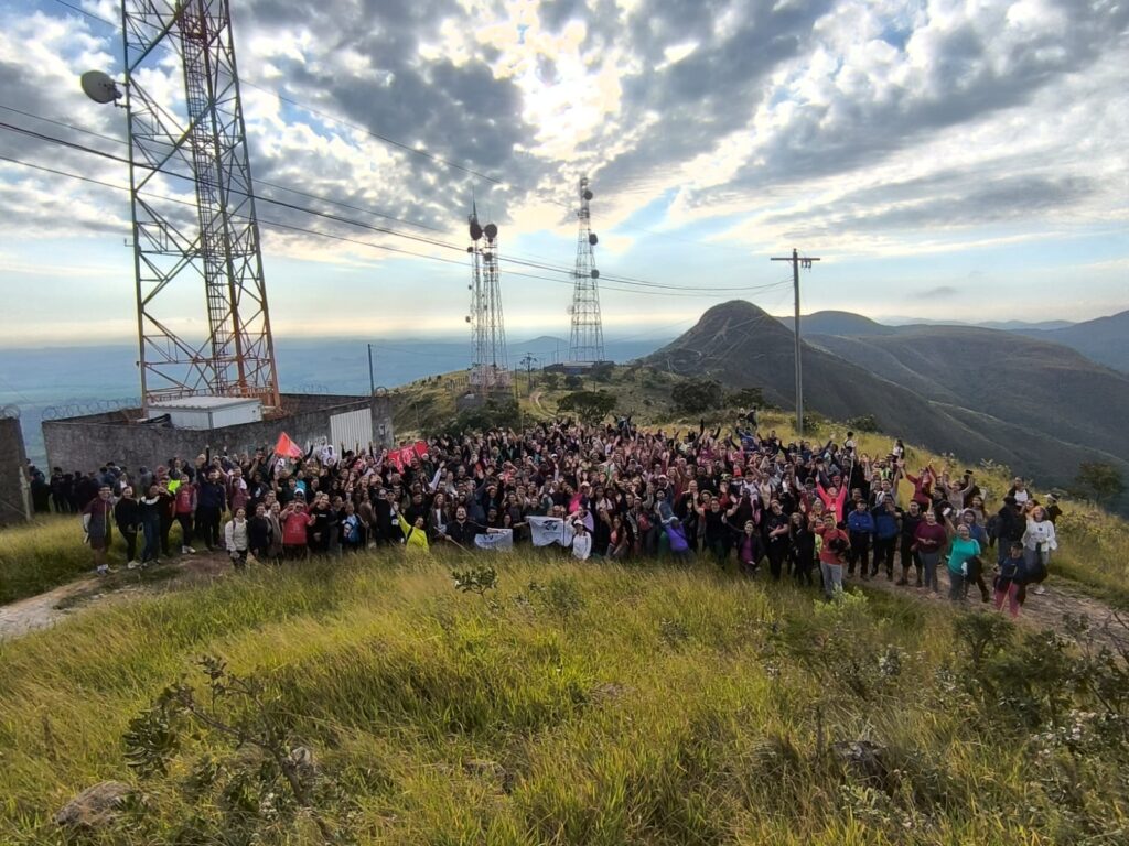 Caminhada Penitencial reúne juventude paroquial em gesto de fé e devoção. Caminhada Penitencial reúne juventude paroquial em gesto de fé e devoção.