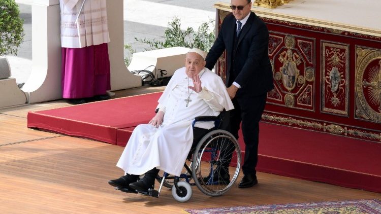 Papa escreve meditações da Via-Sacra; presença no Tríduo Pascal permanece indefinida