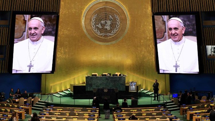 Guterres destaca o magistério de Francisco para um mundo de paz