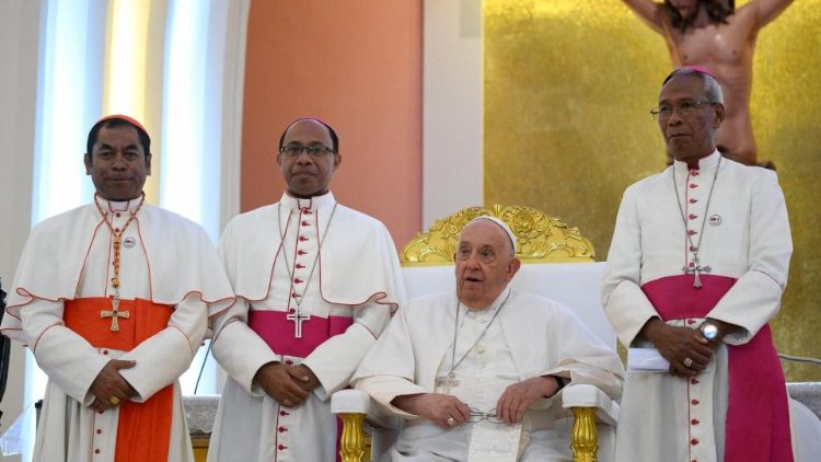 D. Leandro: “Papa Francisco, um pai bondoso que quis abraçar os seus filhos”