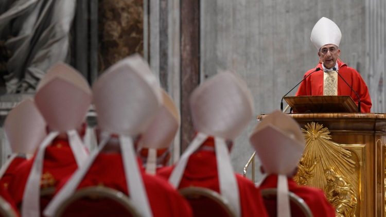 Cardeal Reina: é preciso disposição radical e um pastor com o olhar de Cristo