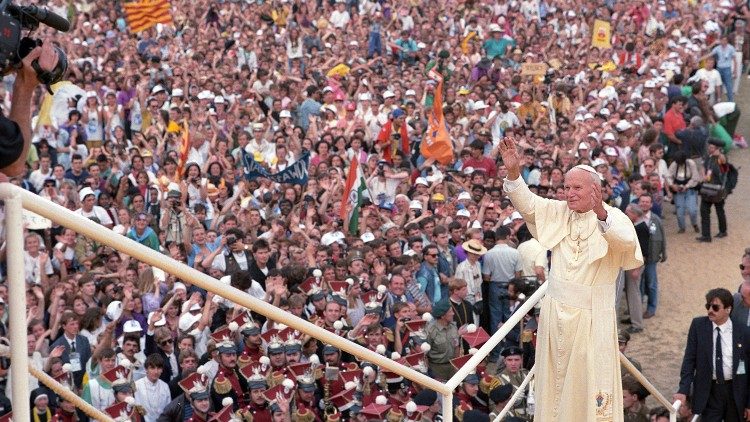 João Paulo II e a JMJ: intuição que devolveu confiança aos jovens, diz dom Boccardo