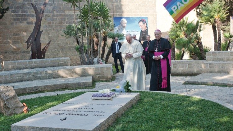 O Papa: a esperança proporciona à vida do homem uma janela para o Eterno