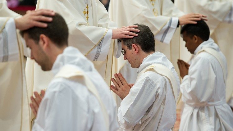 Dom Edson: o sacerdócio batismal e ministerial na missão da Igreja