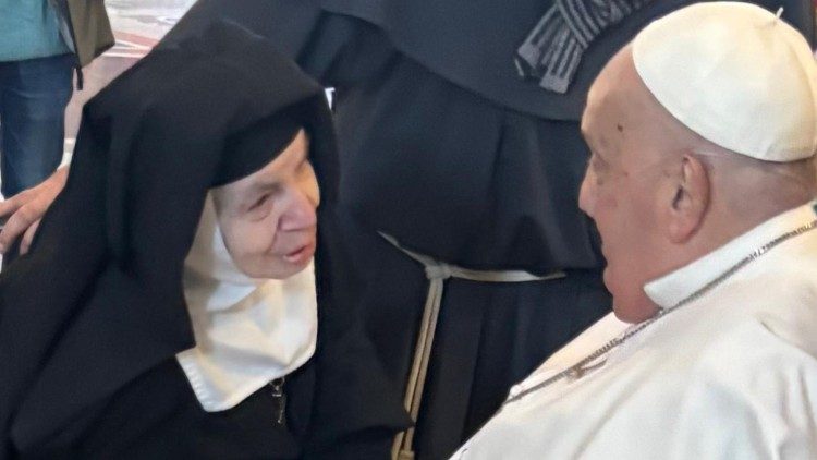 Francisco e irmã Francisca, o encontro inesperado entre o Papa e a religiosa de 94 anos