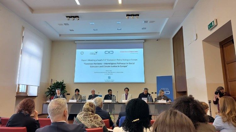 Encontro sobre diálogo inter-religioso em Roma tem representantes da Santa Sé