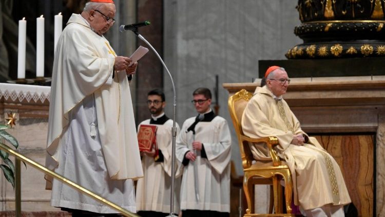 Parolin: João Paulo II, peregrino incansável, abençoe uma humanidade dilacerada