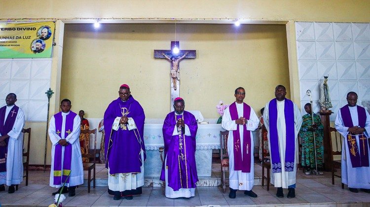 Dom Francisco Chimoio e Ir. Ana Palmira homenageados na sua terra natal